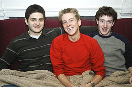 Дастин Московитс, Крис Хьюз и Марк Цукерберг (слева направо)